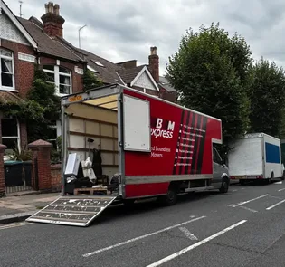 moving-service-outside-home